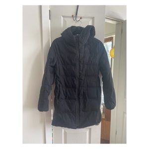 Size small uniqlo puffer